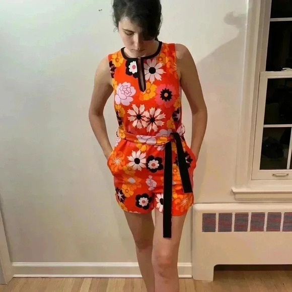 Victoria Beckham x Target 70s print romper XS sleeveless tie waist pocket shorts - Picture 4 of 9